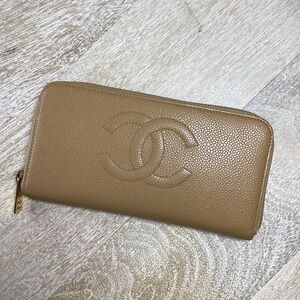 CHANEL🧡 Beige Tan Caviar LeatherZip Around Zippy Wallet